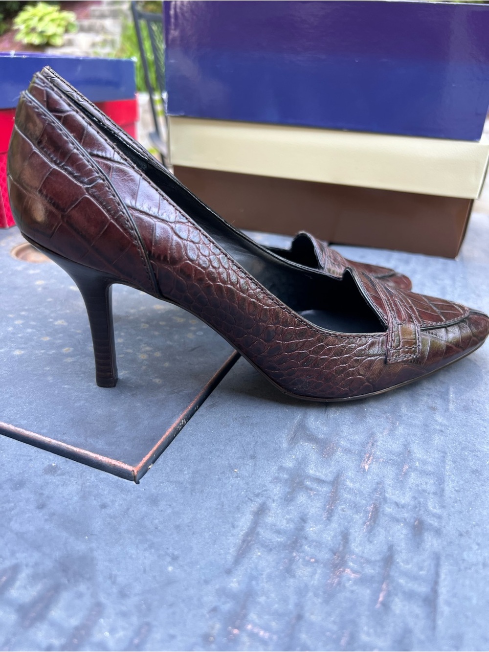 Enzo Angiolini Brown Croc-Embossed Pointed-Toe Heels
